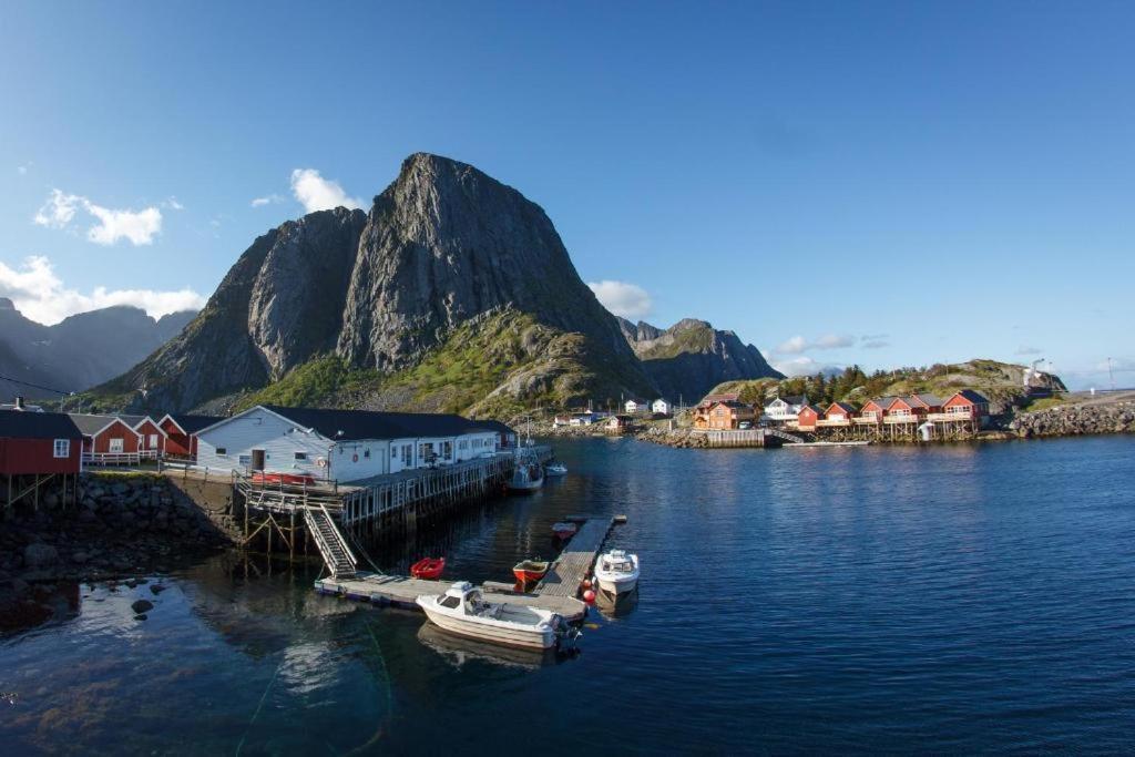 Eliassen Rorbuer Hotel Reine Eksteriør billede