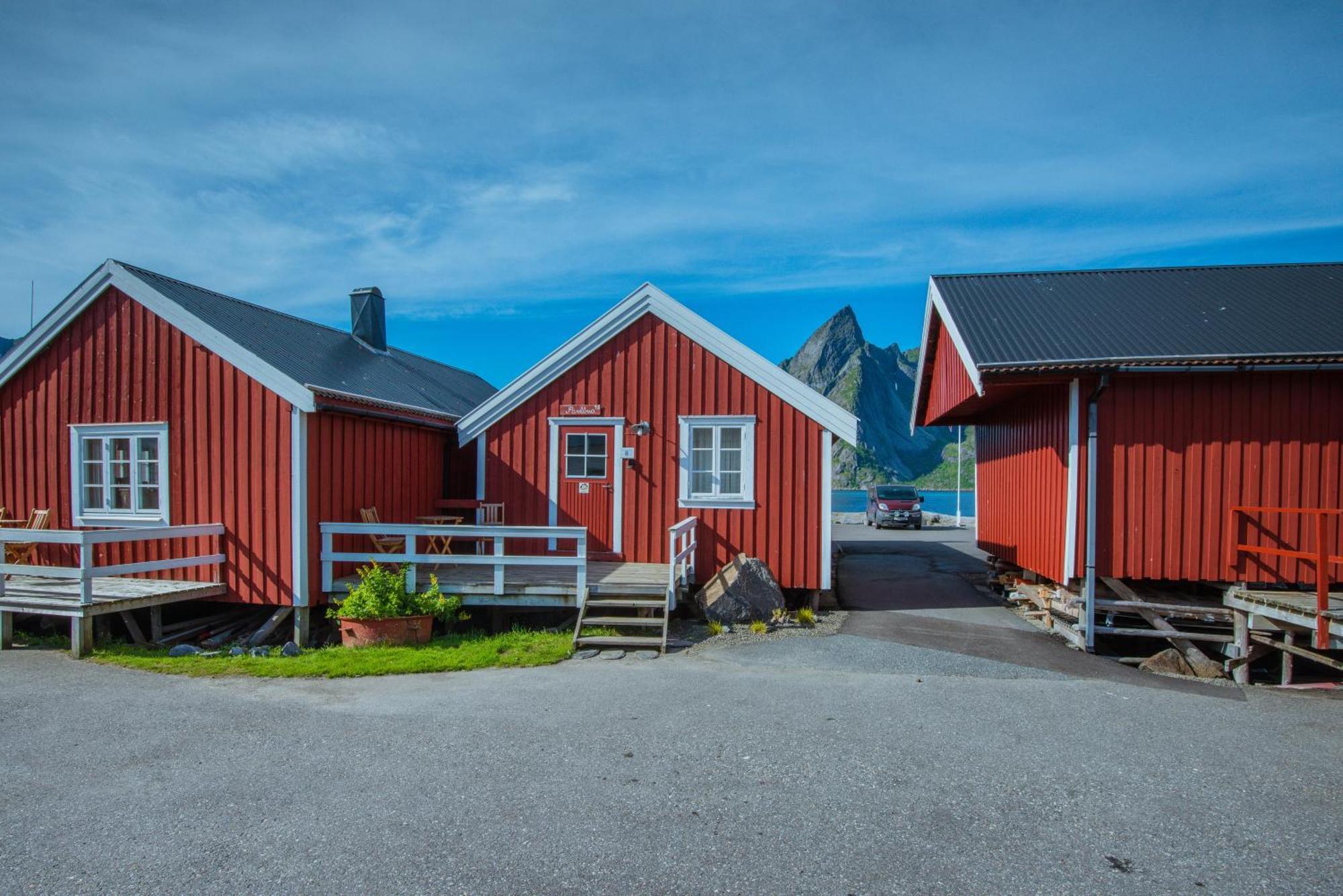 Eliassen Rorbuer Hotel Reine Eksteriør billede